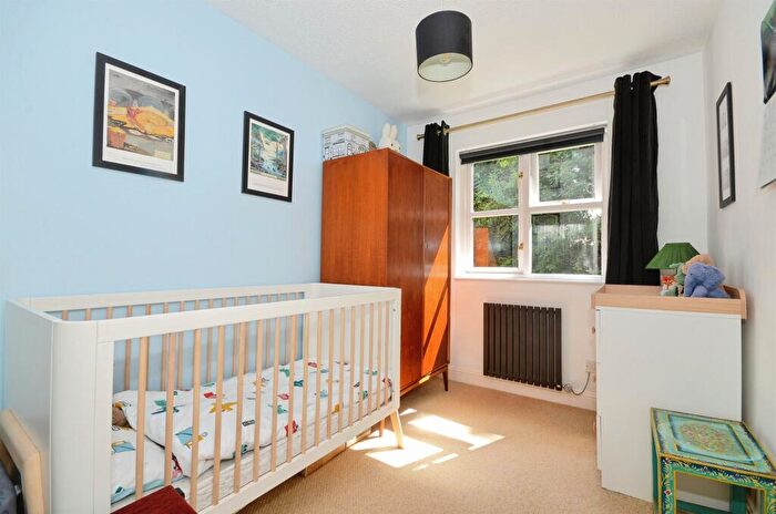 2 Bedroom Apartment For Sale In The Brambles, St. Albans, AL1