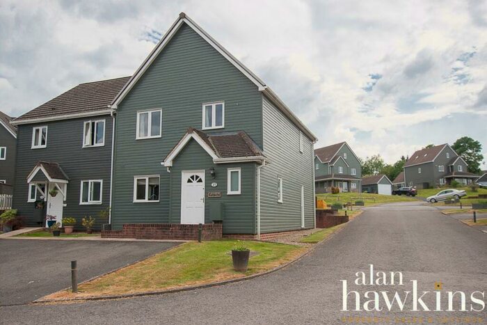 3 Bedroom Semi-Detached House To Rent In Lakes View, The Wiltshire Leisure Village, SN4