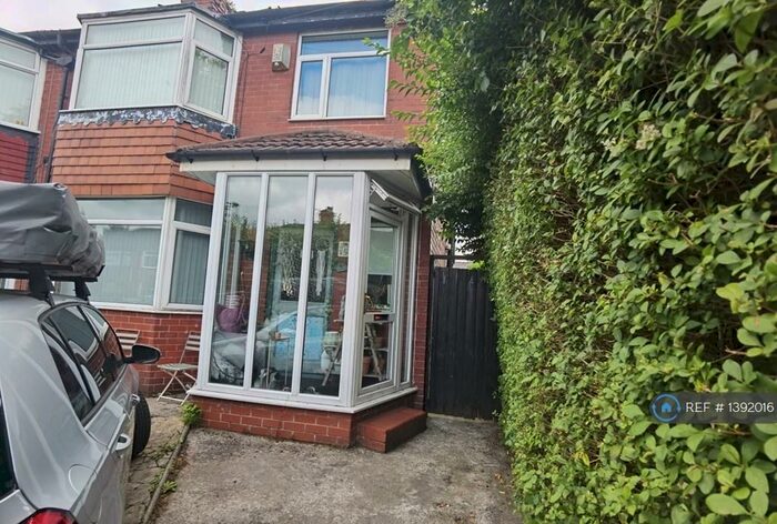 3 Bedroom Semi-Detached House To Rent In Beech Avenue, Whitefield, Manchester, M45