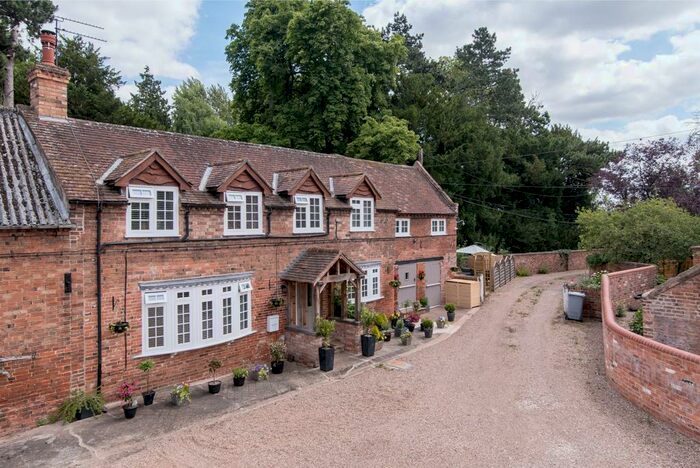 2 Bedroom Cottage For Sale In Gonalston Lane, Gonalston, Nottingham, NG14