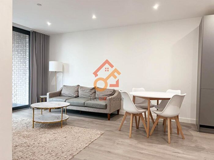 1 Bedroom Flat For Sale In Willowbrook House, Coster Avenue, London, N4