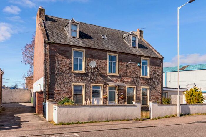 3 Bedroom Flat For Sale In Thornbush Road, South Kessock, Inverness, IV3