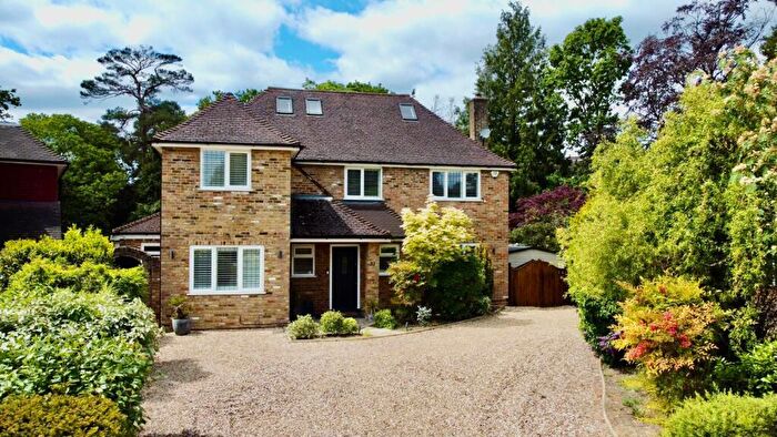 5 Bedroom Detached House For Sale In Foxhill Crescent, Camberley, GU15