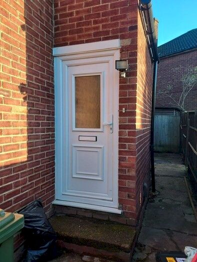 2 Bedroom Maisonette To Rent In Ealing Road, Northolt, UB5