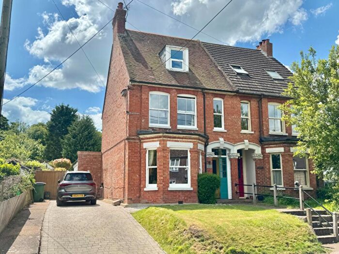 5 Bedroom Semi-Detached House For Sale In High Street, Lyminge, Folkestone, Kent, CT18