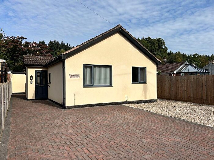 2 Bedroom Detached Bungalow For Sale In Lower Road, Soudley, GL14