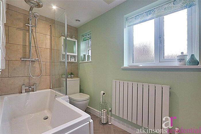 3 Bedroom Terraced House For Sale In Burlington Road, Enfield, Middlesex, EN2