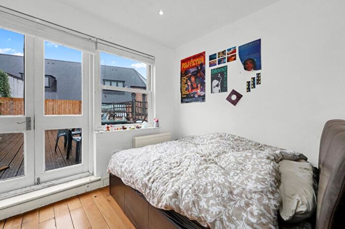 4 Bedroom Terraced House To Rent In Parkway, Camden, NW1