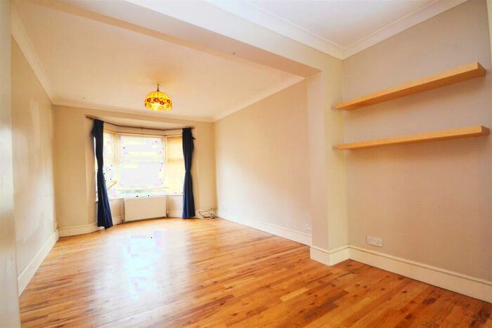 3 Bedroom Semi-Detached House To Rent In North Road, Portslade, BN41