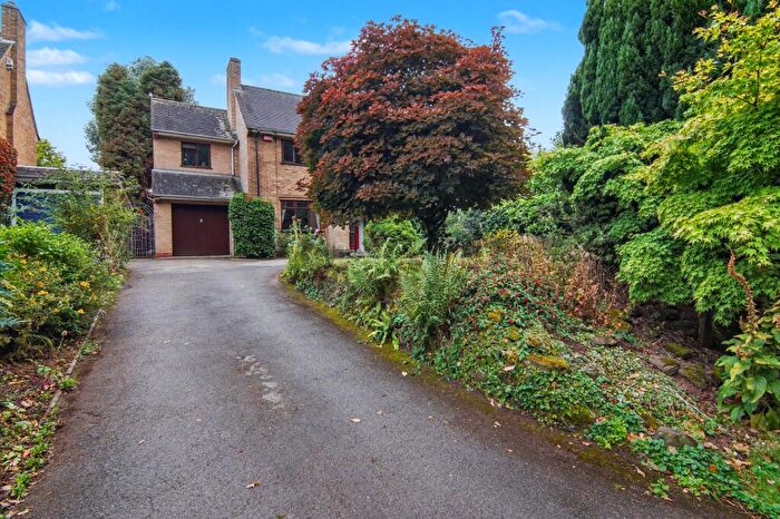 4 Bedroom Semi-Detached House For Sale In Meriden Road, Berkswell, CV7