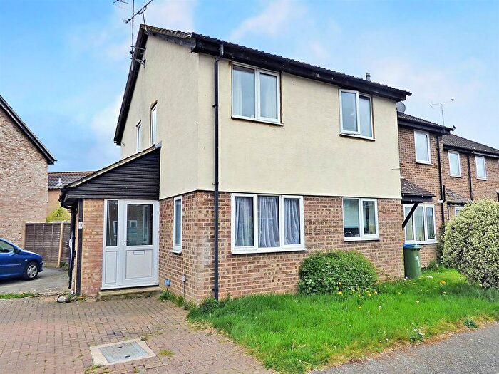 1 Bedroom End Of Terrace House To Rent In Nimbus Close, Littlehampton, BN17
