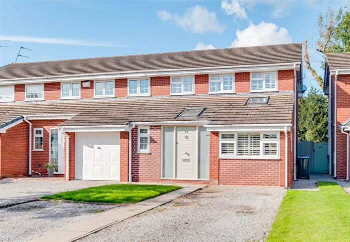 3 Bedroom Town House For Sale In Ashtree Farm Court, Willaston, Neston, CH64