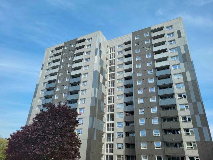 2 Bedroom Flat To Rent In Dorset Court, Luton, LU1