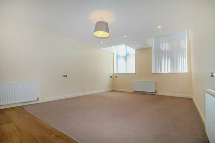 2 Bedroom Flat To Rent In Richardshaw Lane, Pudsey, LS28