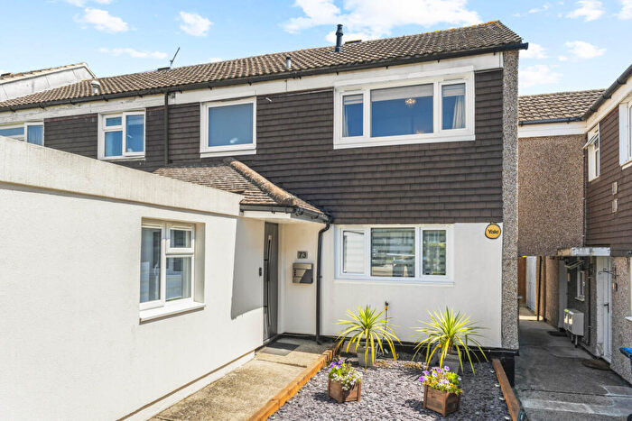 3 Bedroom End Of Terrace House For Sale In Tithelands, Harlow, Essex, CM19