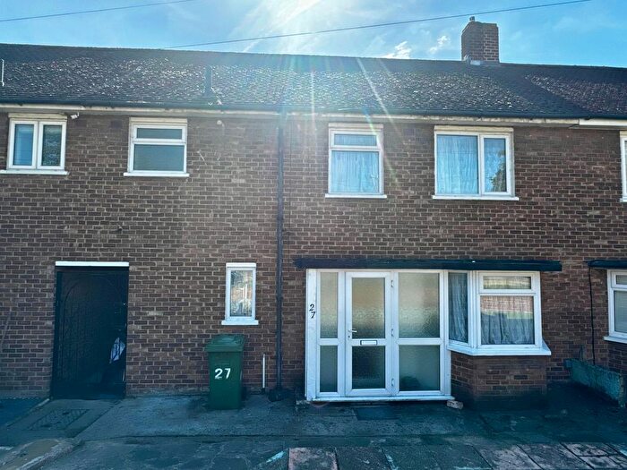 4 Bedroom Terraced House To Rent In Stour Road, Grays, RM16