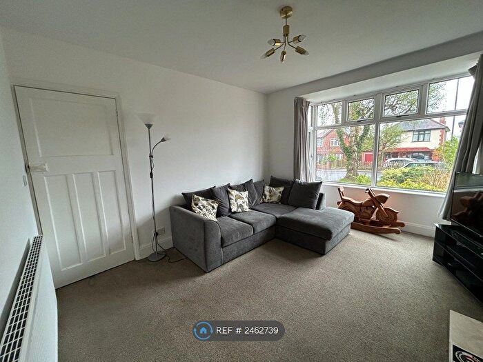 4 Bedroom Semi-Detached House To Rent In Locko Road, Spondon, Derby, DE21