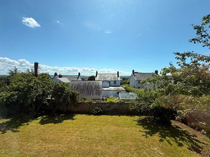 2 Bedroom Detached Bungalow To Rent In Higher Park Road, Braunton, EX33