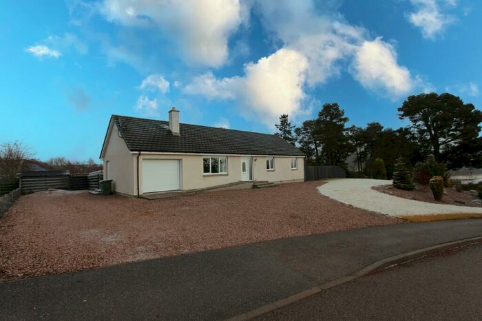 4 Bedroom Detached Bungalow To Rent In Juniper Drive, Tomatin, Inverness., IV13