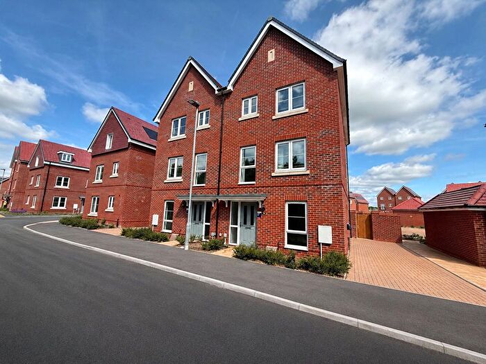 3 Bedroom Semi-Detached House For Sale In Bronze Close, Warfield, Berkshire, RG42