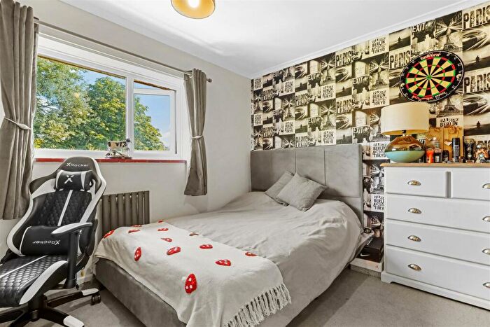 3 Bedroom End Of Terrace House For Sale In Bowley Road, Hailsham, BN27