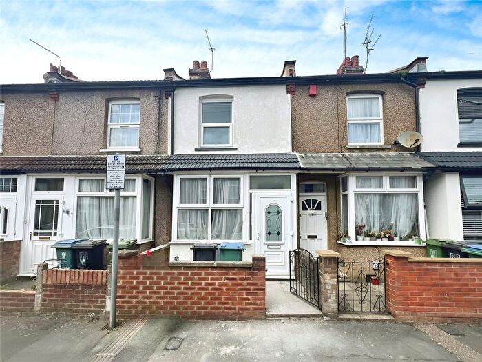 3 Bedroom Terraced House To Rent In Pretoria Road, Watford, Hertfordshire, WD18