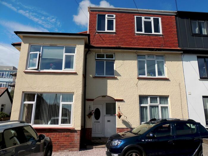 2 Bedroom Flat To Rent In Eugene Road, Paignton, TQ3