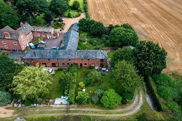 4 Bedroom Barn Conversion For Sale In South Barn, Myddleton Hall Farm, Delph Lane, Houghton Green, Cheshire, WA2