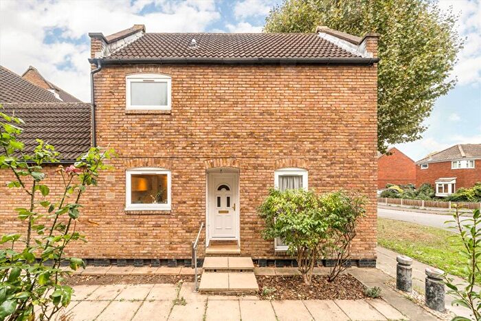 2 Bedroom House For Sale In Farrins Rents, Rotherhithe, SE16