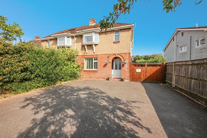3 Bedroom Semi-Detached House For Sale In Rother Dale, Sholing, SO19
