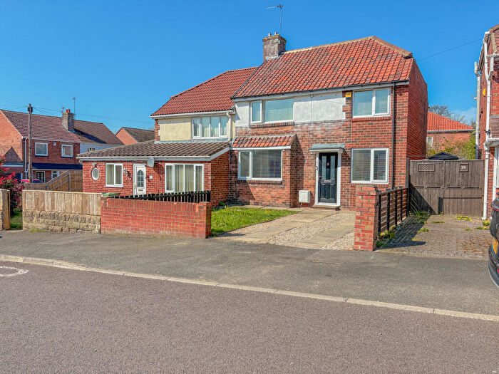3 Bedroom Semi Detached House For Sale In Cragside Gardens, Lobley Hill, Gateshead, NE11