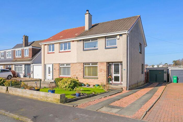 3 Bedroom Semi Detached House For Sale In Lilac Grove, Dunfermline, KY11