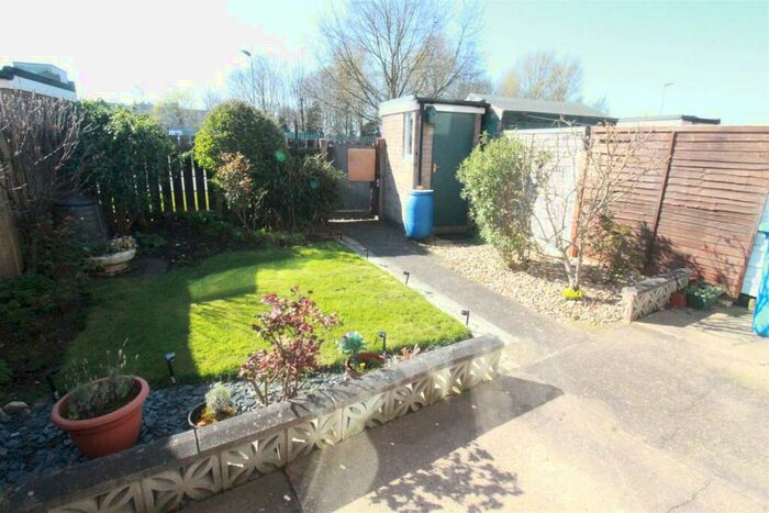 3 Bedroom House To Rent In Axdane, Hull, HU6