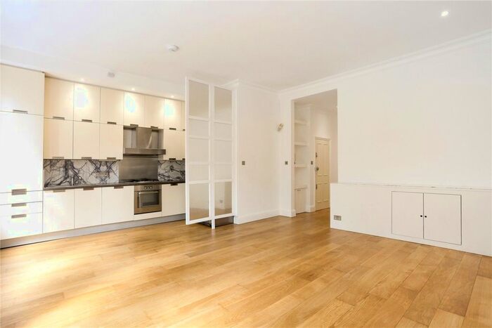 2 Bedroom Flat To Rent In Collingham Gardens, London, SW5