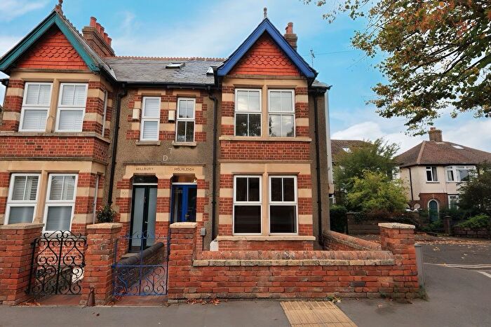 3 Bedroom Semi-detached House For Sale In London Road, Headington, Oxford, OX3