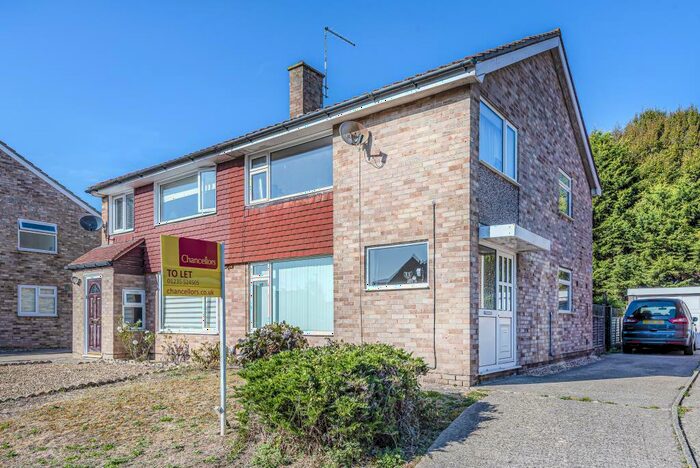 3 Bedroom Semi-Detached House To Rent In Abingdon, Oxfordshire, OX14