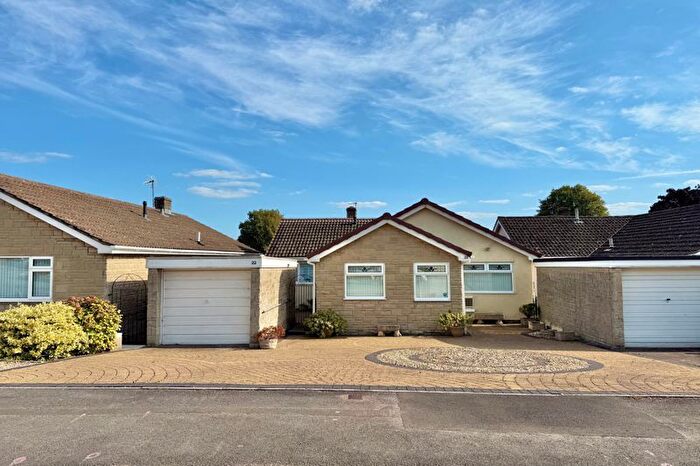 3 Bedroom Detached Bungalow For Sale In Forest Drive, Weston-Super-Mare - No Chain, BS23