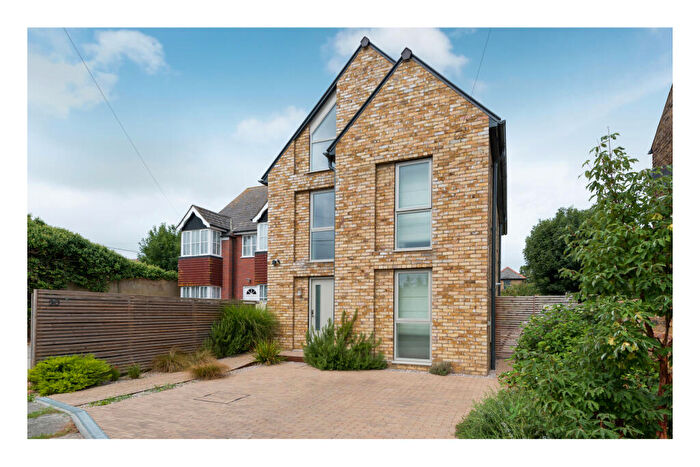 4 Bedroom Detached House For Sale In Clifton Road, Whitstable, CT5