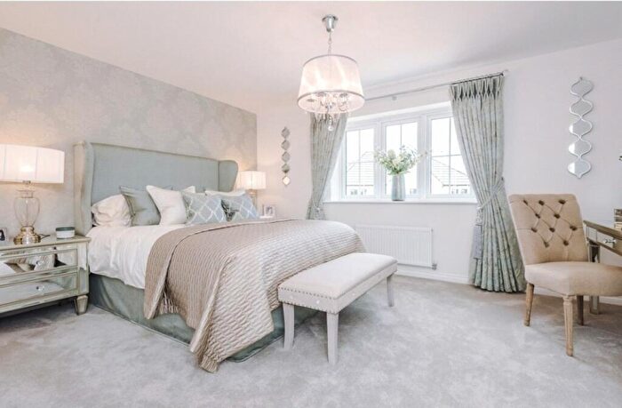 5 Bedroom Detached House For Sale In Garrett Hall Fields, Mosley Common, M29