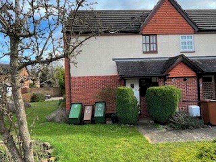 1 Bedroom Detached House To Rent In Cudham Close, Belmont, SM2