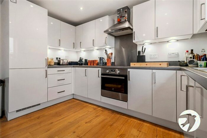 2 Bedroom Flat To Rent In Lett Lane, Castle Hill, Ebbsfleet Valley, Swanscombe, DA10