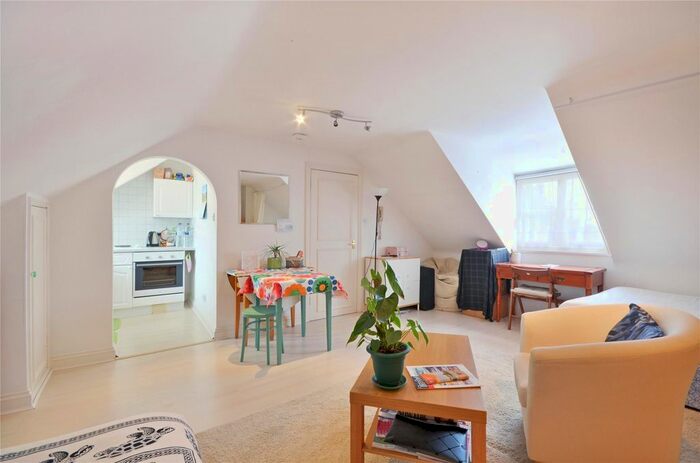 Studio To Rent In Sandwell Crescent, West Hampstead, NW6