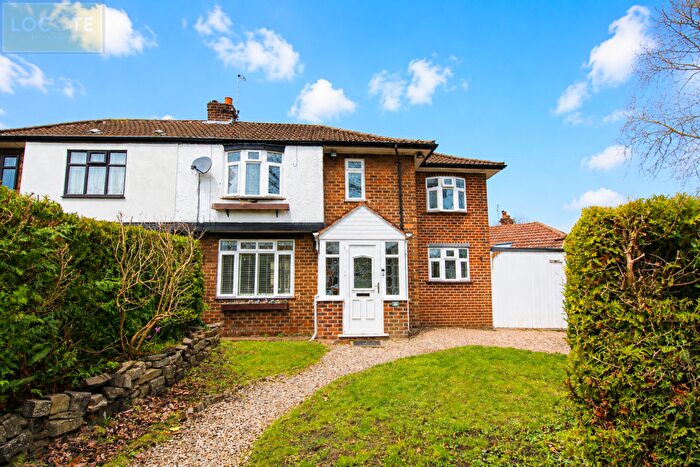 3 Bedroom Semi Detached House For Sale In Tintern Avenue, Flixton, M41