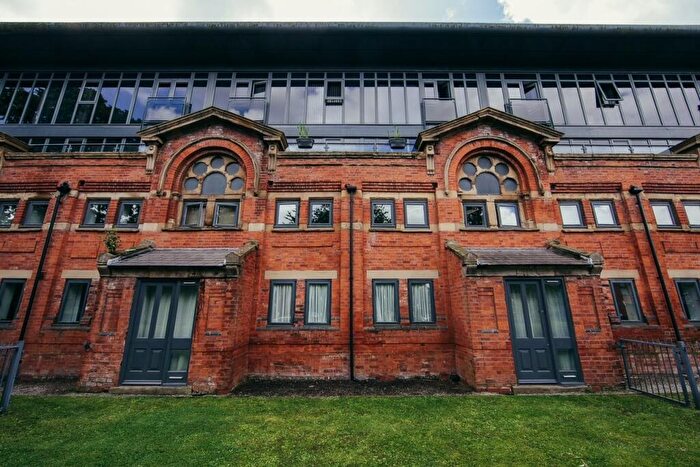 2 Bedroom Flat To Rent In Range Road, Manchester, M16