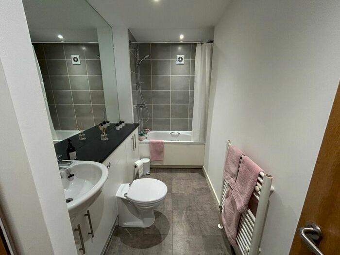 1 Bedroom Flat To Rent In Elmbank Terrace, City Centre, Aberdeen, AB24