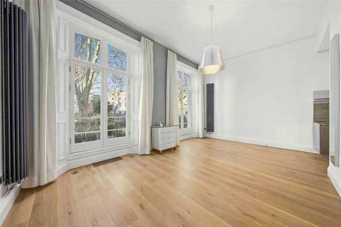 1 Bedroom Flat To Rent In Westbourne Gardens, London, W2