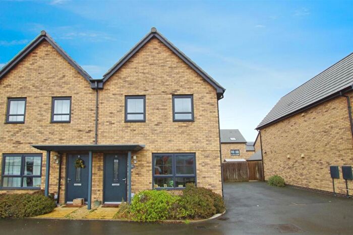 3 Bedroom Semi Detached House For Sale In Dalby Strand, Witchelstowe, Swindon, SN1