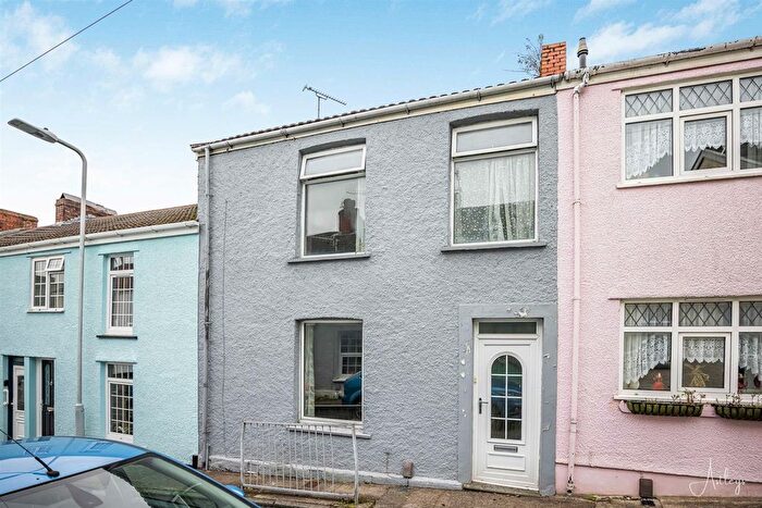 3 Bedroom Terraced House For Sale In Park Street, Mumbles, Swansea, SA3