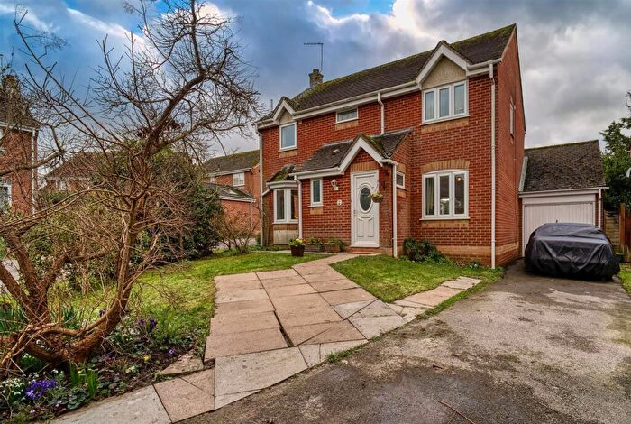 4 Bedroom Detached House For Sale In Nether Mead, Okeford Fitzpaine, DT11