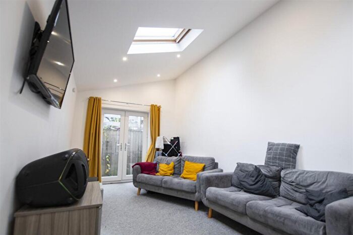 6 Bedroom House To Rent In Selly Hill Road, Birmingham, West Midlands, B29